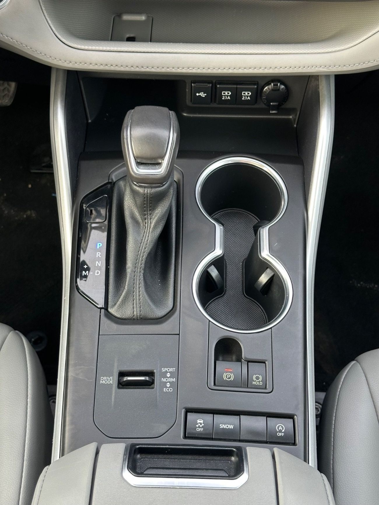 تويوتا هايلاندر XLE premium 2.5 L