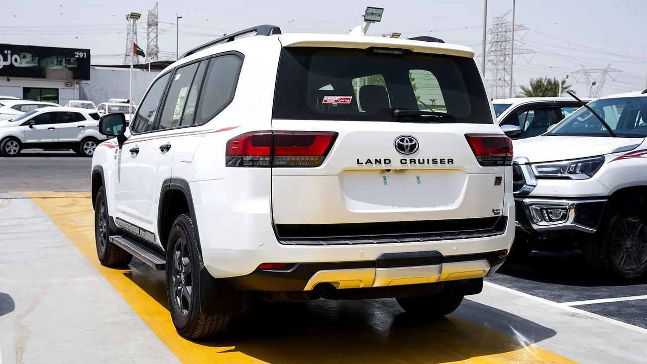 Toyota Land Cruiser GR SPORT hybrid - GCC Specs - Zero KM