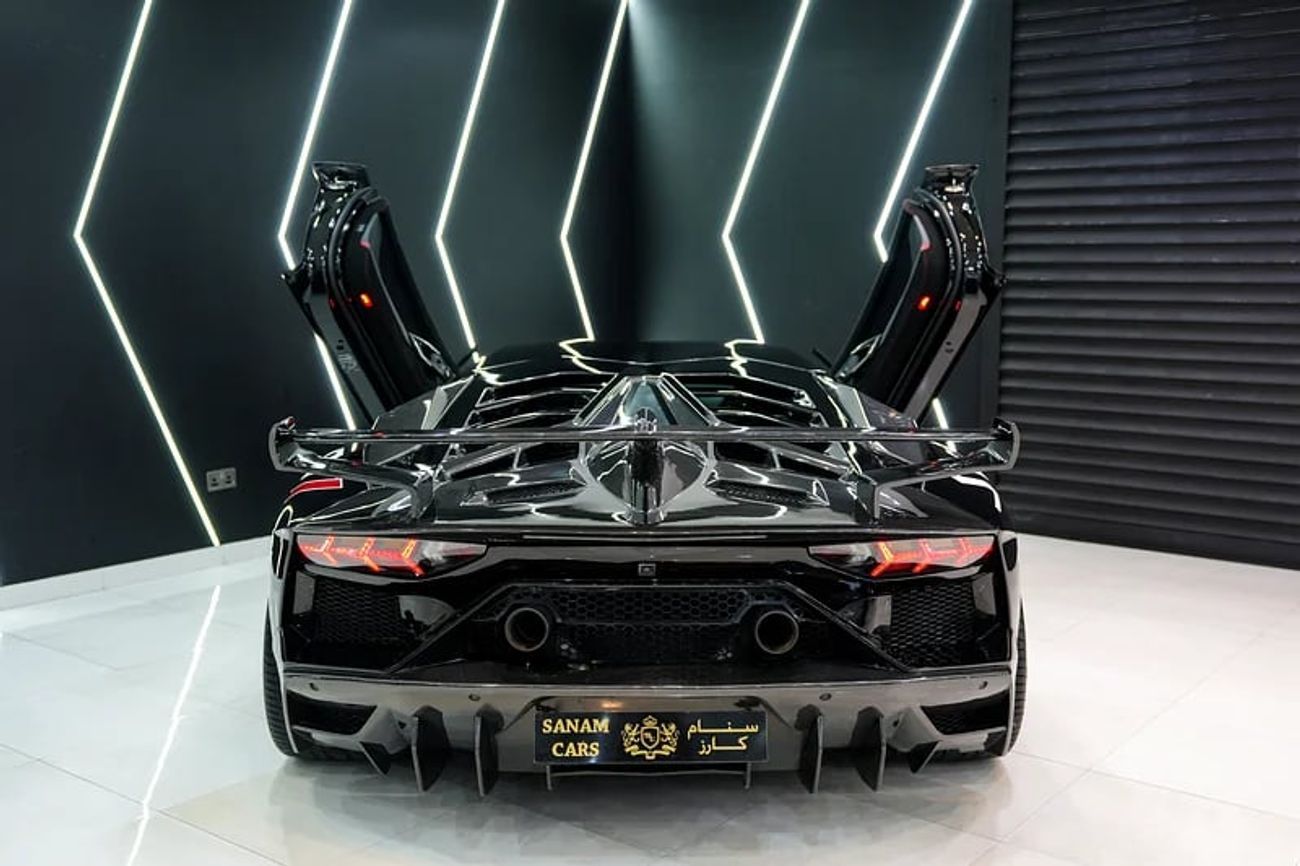 لامبورغيني أفينتادور SVJ Body Kit, Full Carbon Package, Front Lift, Very Low KM, GCC Specs!!