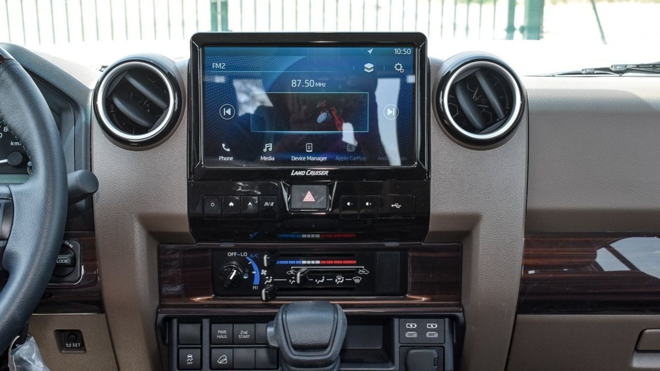 تويوتا لاند كروزر بيك آب 4.0L V6 Petrol Double Cabin A/T