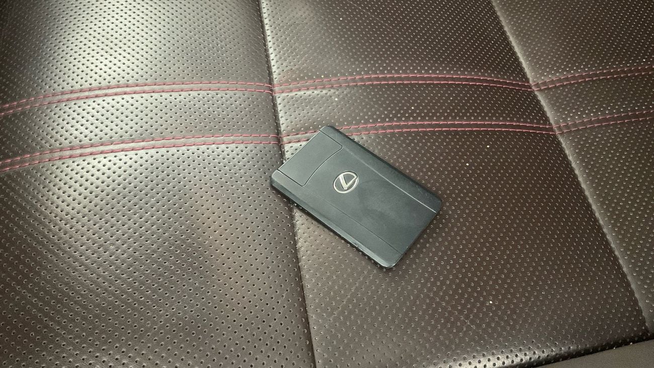 Lexus RX350 3.5 PLATINUM 4WD AUTO | Guaranteed Warranty | 0 Down Payment