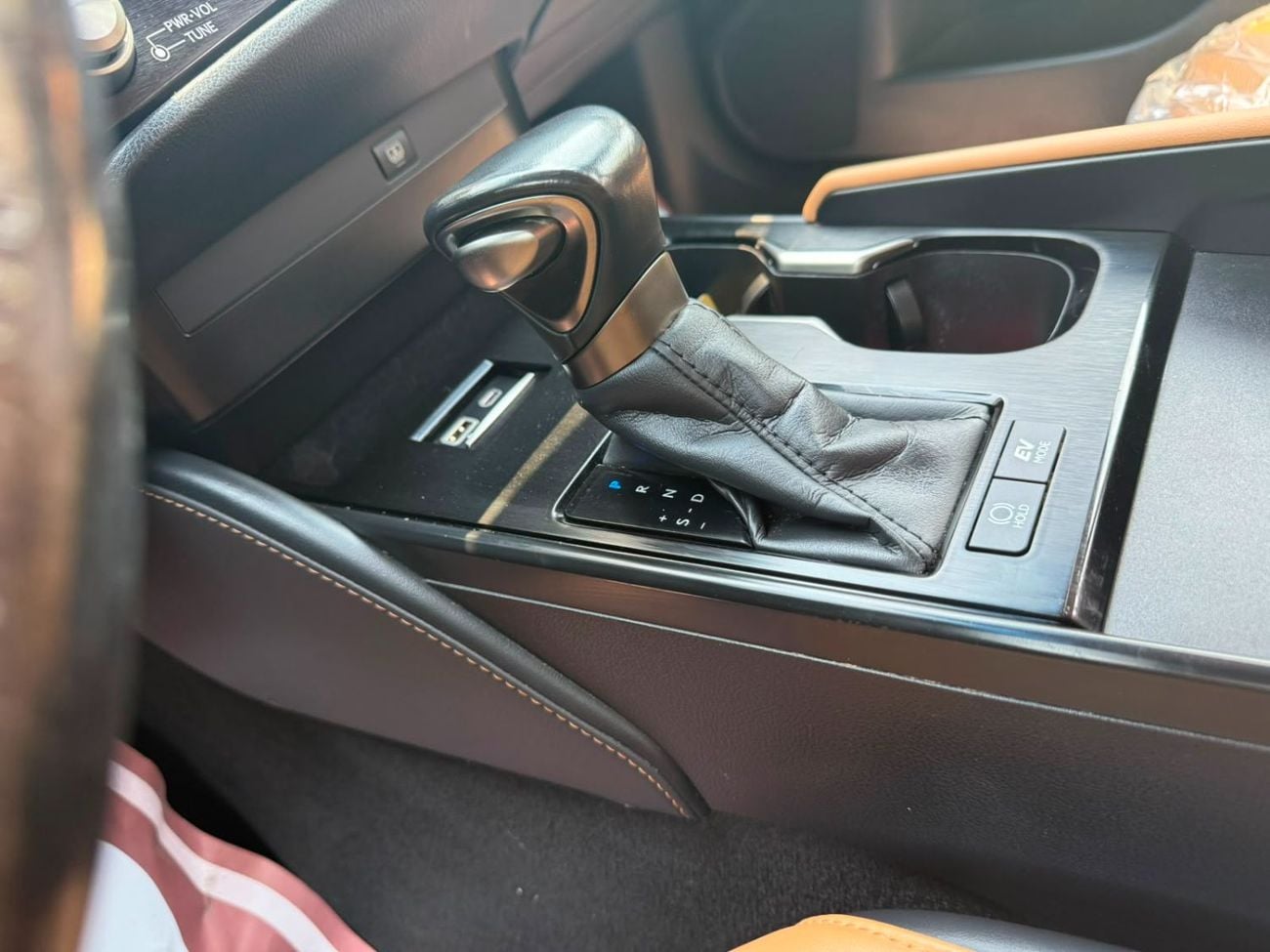Lexus ES300h LEXUS ES 300 Hybrid 2.5L Premier Option 2023 Model