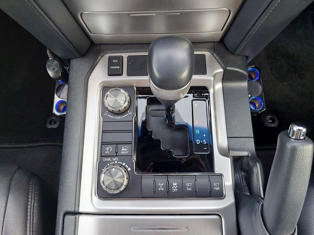 Toyota Land Cruiser TOYOTA LAND CRUISER SUV RHD 2019 MODEL 4.6 L PETROL AUTOMATIC(PM92283)