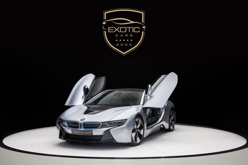 BMW i8 Price in UAE, Images, Specs & Features