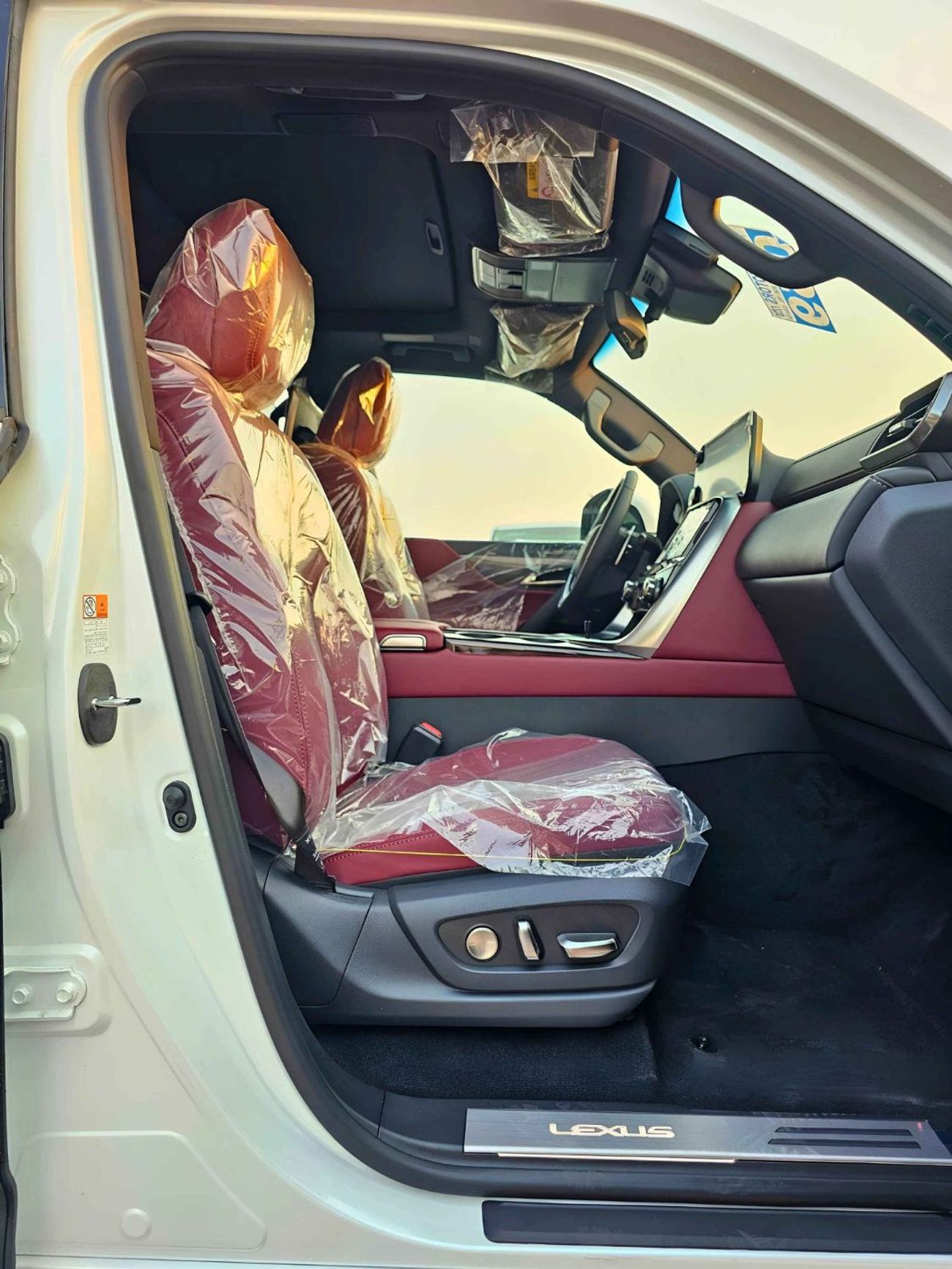 Lexus LX 700h URBAN HYBRID/3.5L PETROL V6 4WD/FULL OPTION WITH RADAR/CODE#LX7HV