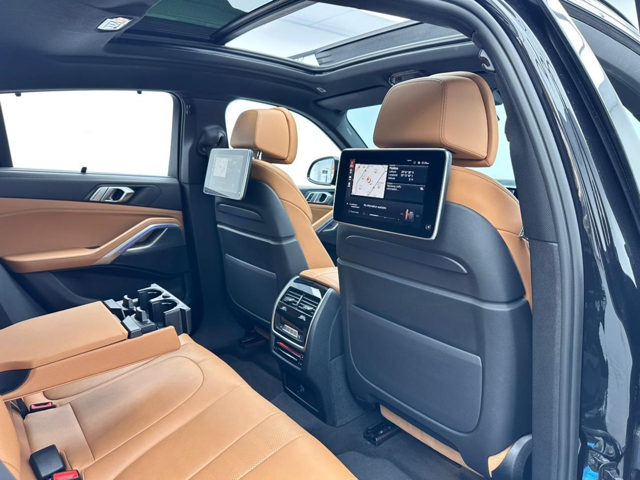 BMW X6 40i M Sport 3.0L 2022 BMW X6 xDrive40i M-Sport, Jan 2027 BMW Warranty + Service Package, BMW Full Se