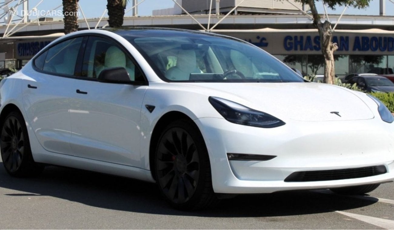 تيسلا موديل 3 TESLA MODEL 3 PERFORMANCE DUAL MOTOR 4WD 2023 GCC LOW MILEAGE WITH AGENCY WARRANTY PACKAGE IN MINT C