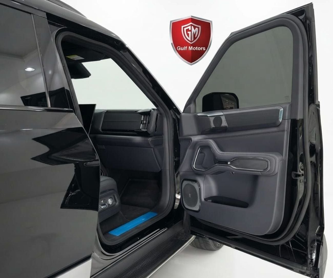 Denza B8 FLAGSHIP PHEV .SUV/CROSSOVER-Four Wheel Drive 7 Seats al- futtaim ▾