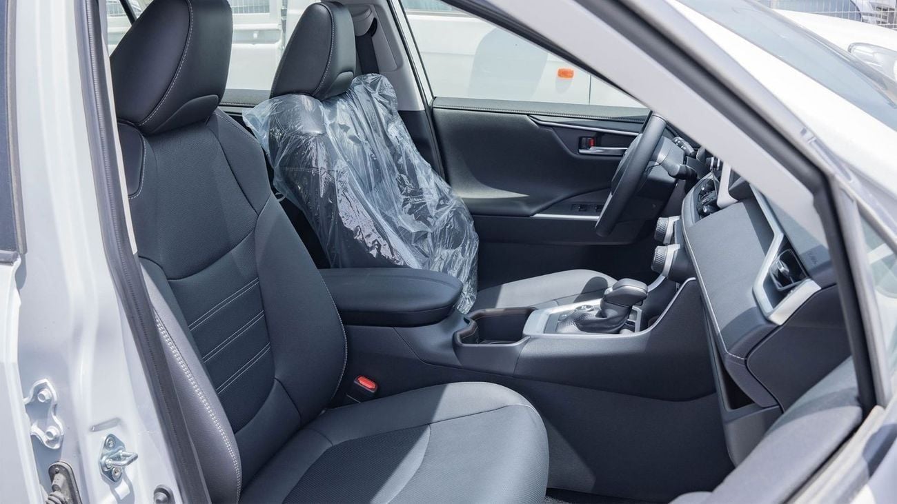 تويوتا راف ٤ 2025 Toyota RAV4 Limited 2.5L AWD AT Hybrid (White)