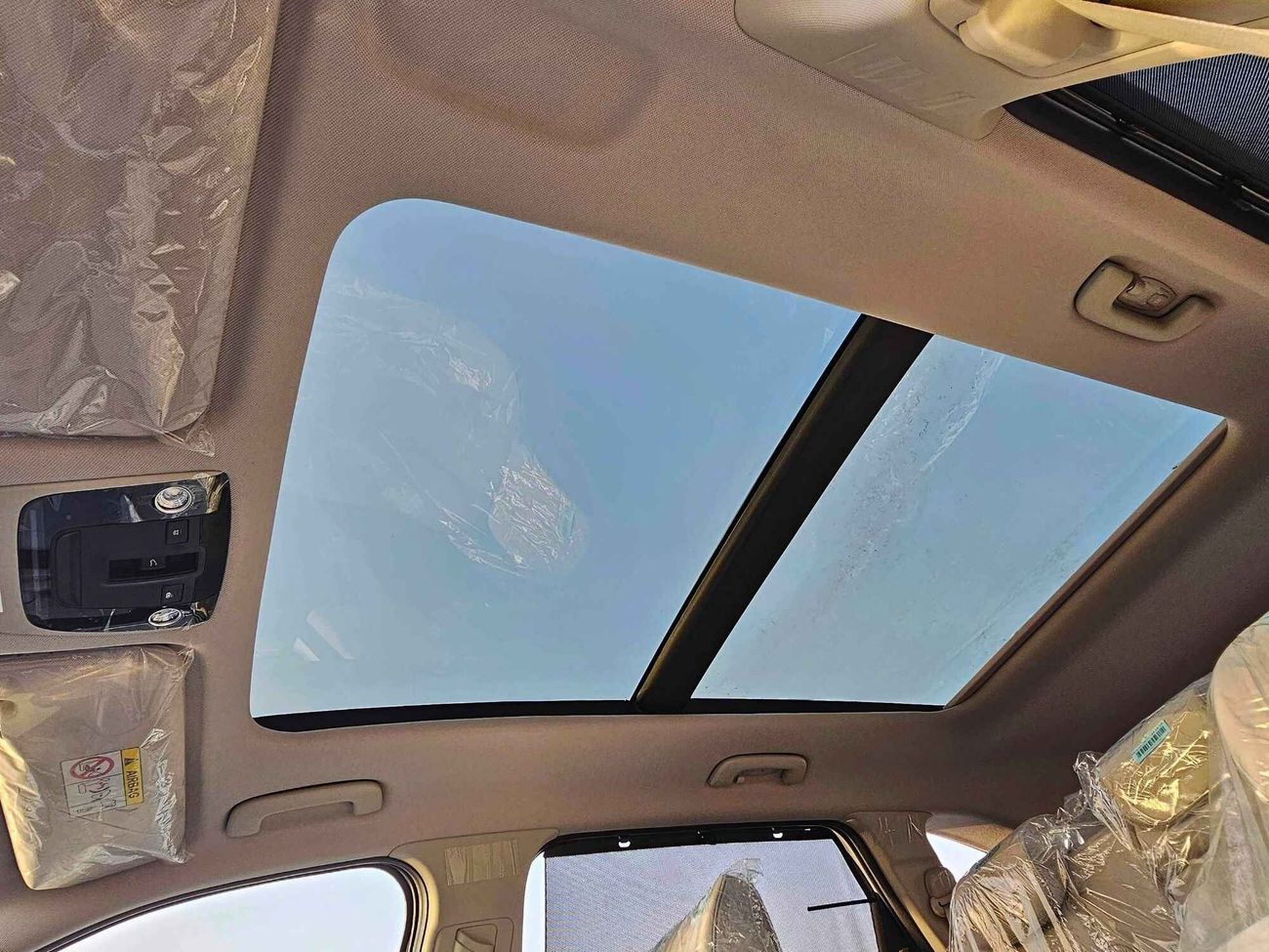 Kia Sorento 2.5 Petrol, Driver Power Seat, Panoramic Roof, 4WD, Full Option (CODE# 68052)