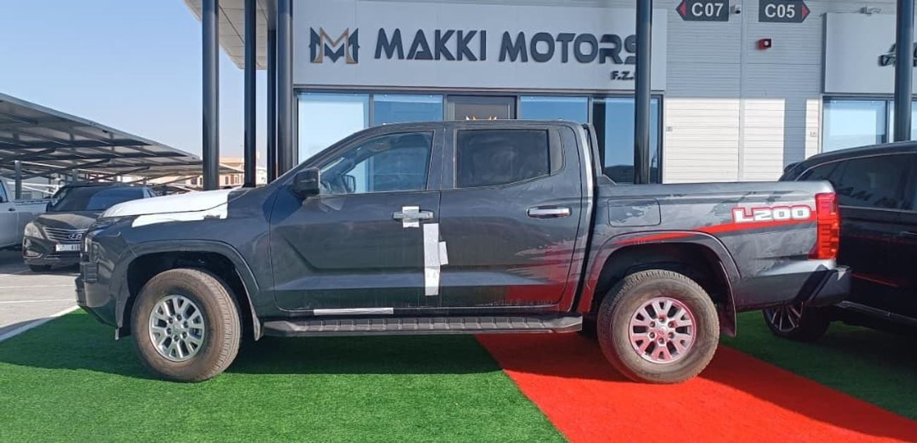 Mitsubishi L200 GLX Double Cab Petrol 2.4L