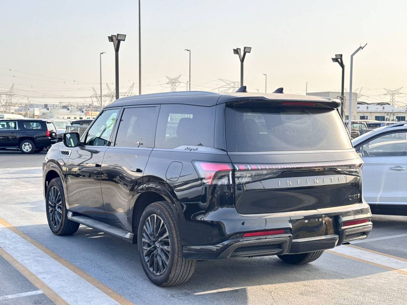 Infiniti QX80 Autograph Captain Chairs 3.5L