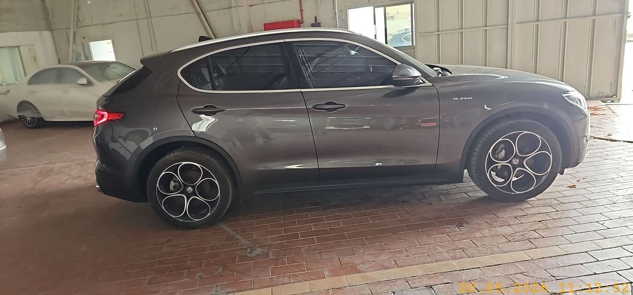 Alfa Romeo Stelvio SUPER 2.0