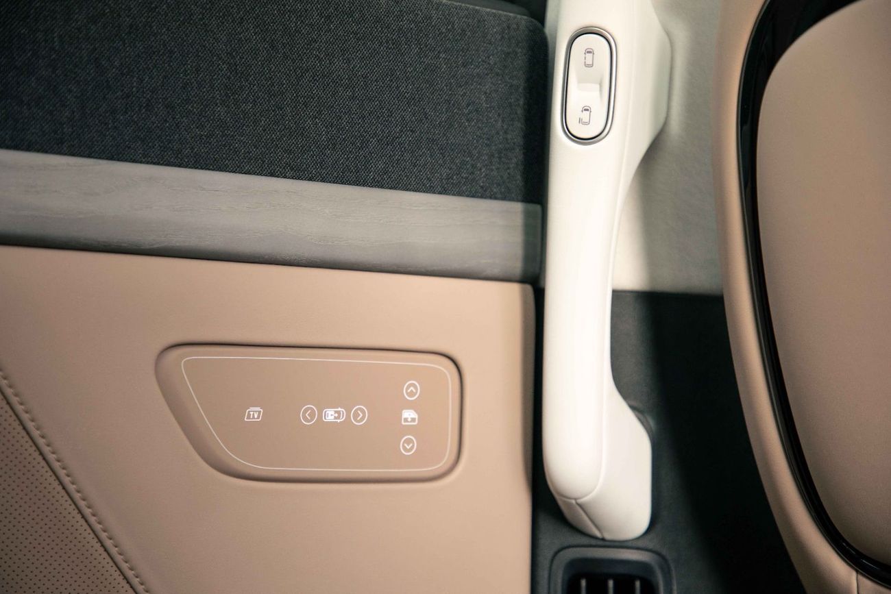 Xpeng X9 2024 Xpeng G9 Pro - White Inside Brown | Export Price