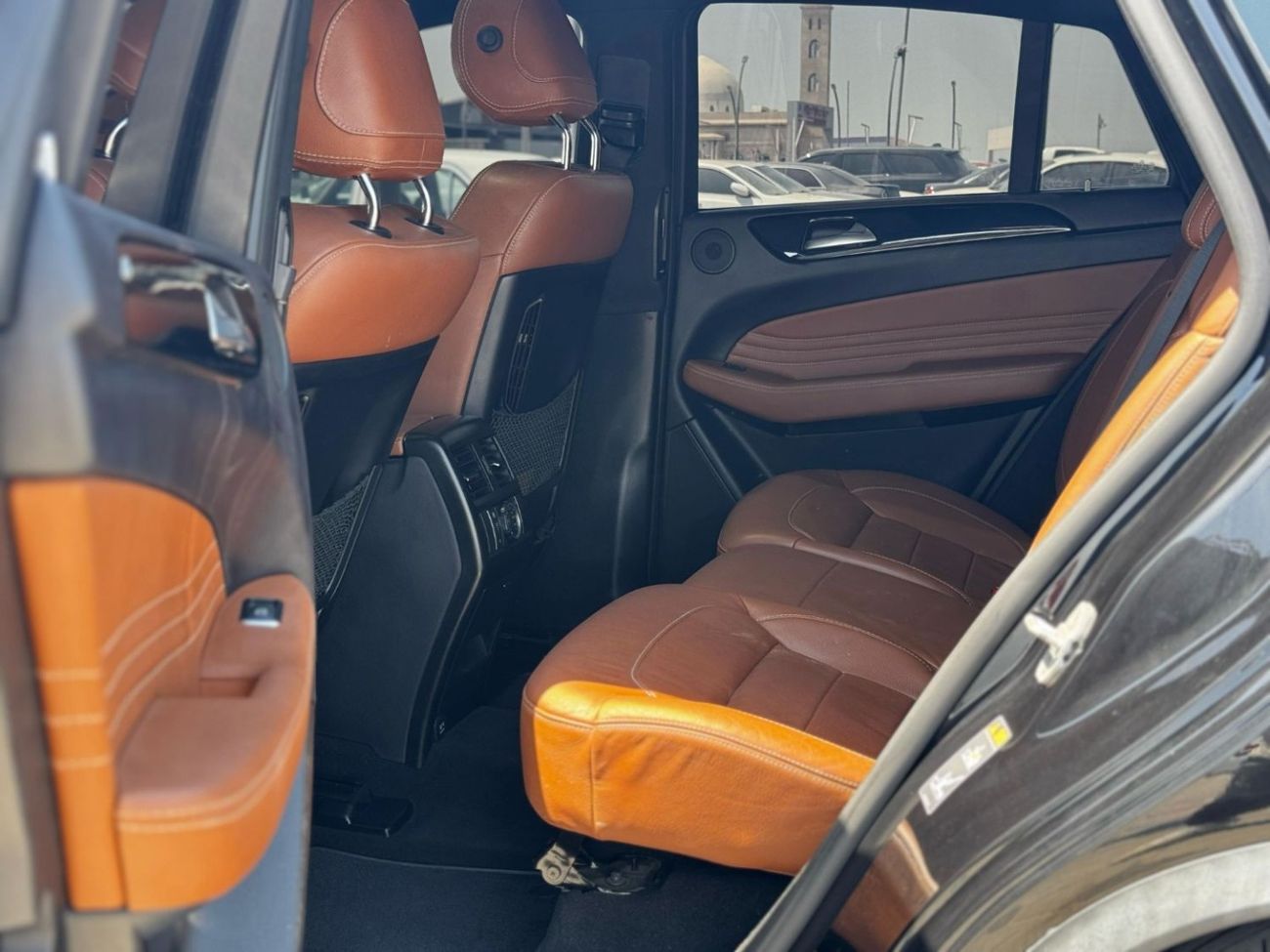 مرسيدس بنز GLE 43 AMG Std 3.0L