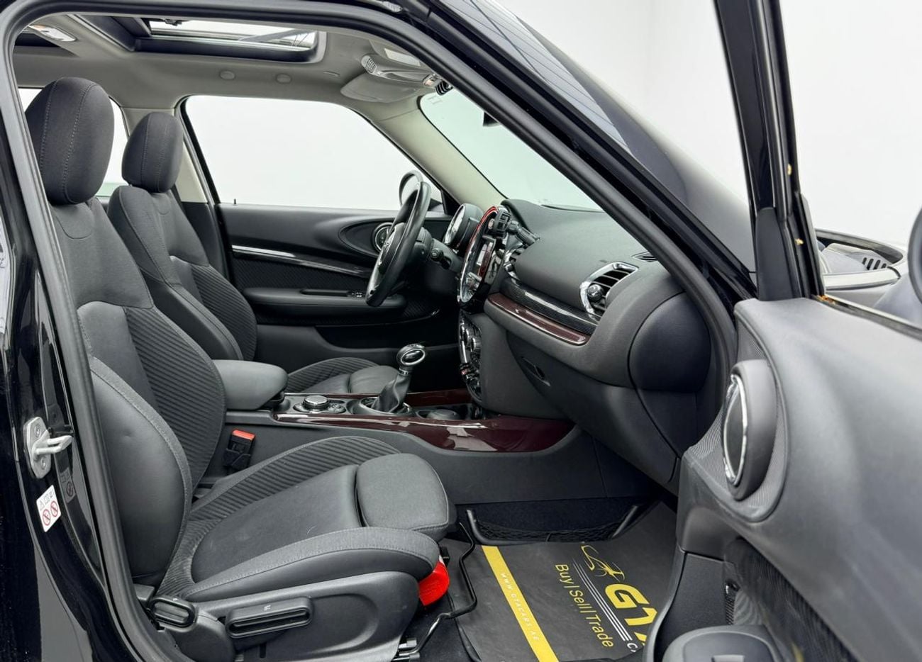 Mini Clubman COOPER 2018 MINI Clubman Cooper, Full MINI (AGMC) Service History, Fully Loaded, Excellent Condition