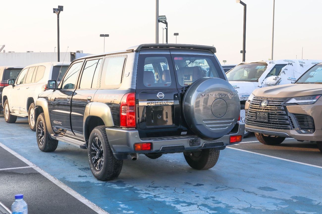 Nissan Patrol Super Safari 2024 Nissan Patrol Safari 4.8L