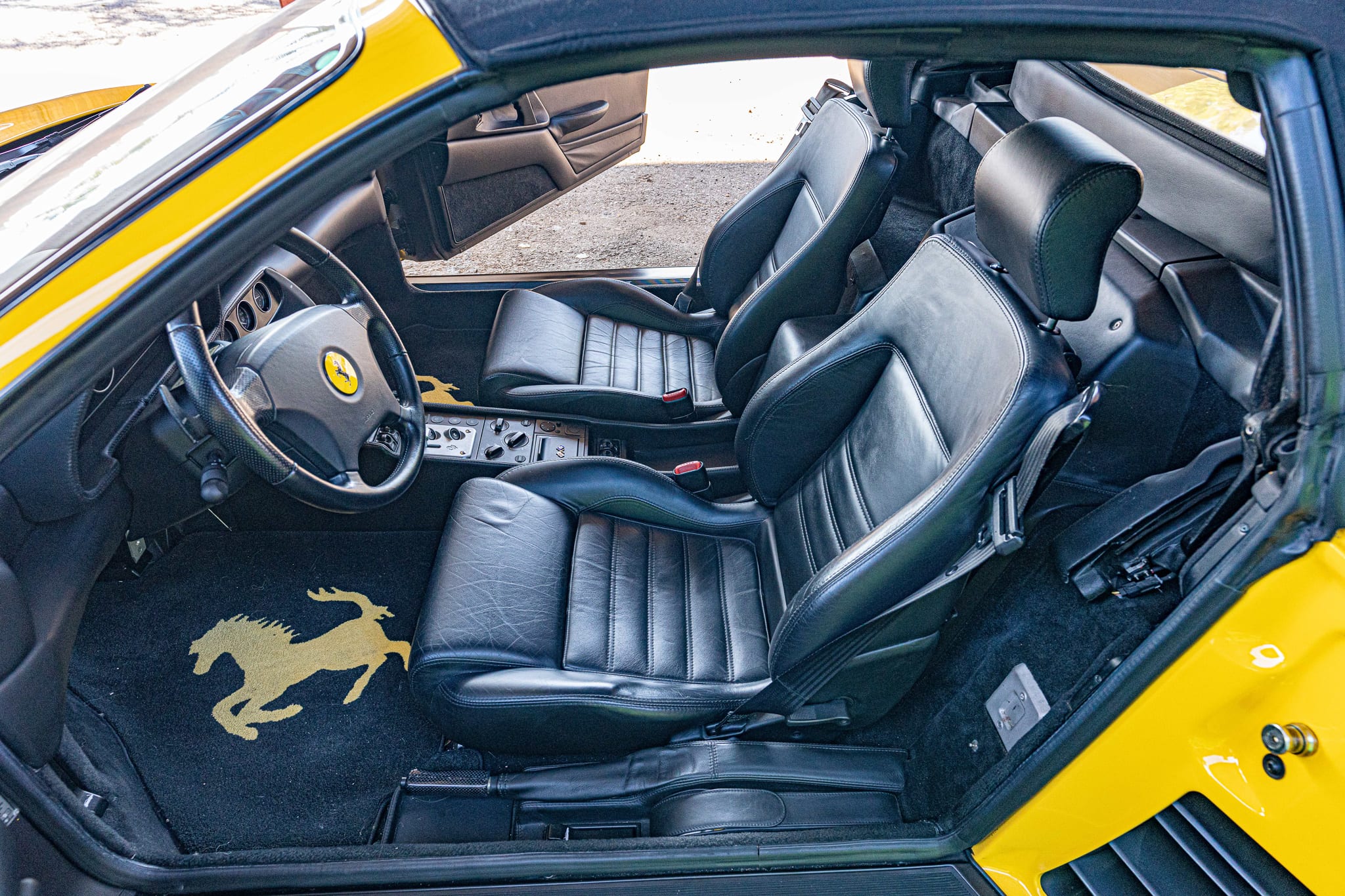 Ferrari F355 interior - Seats