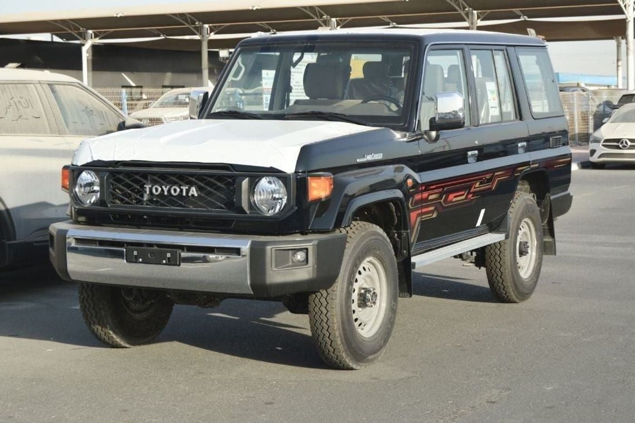 Toyota Land Cruiser 70 LX Hard Top 5 Doors