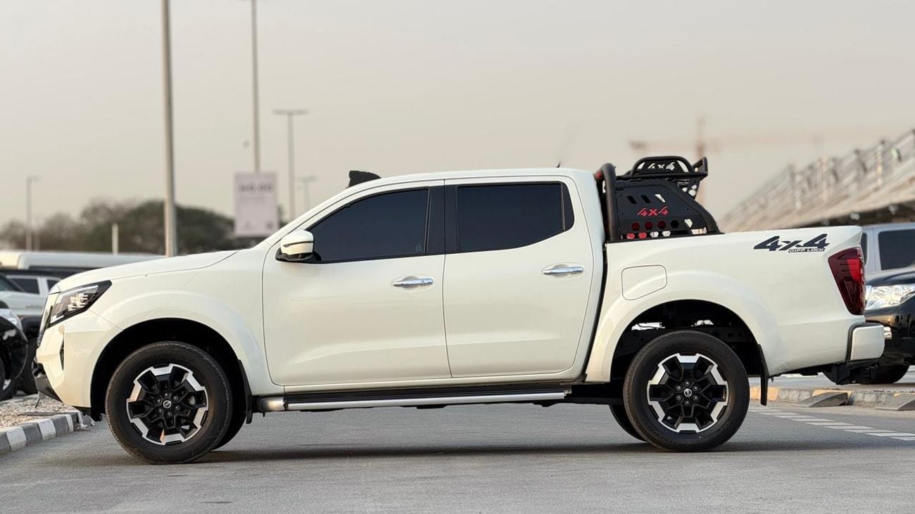 نيسان نافارا -