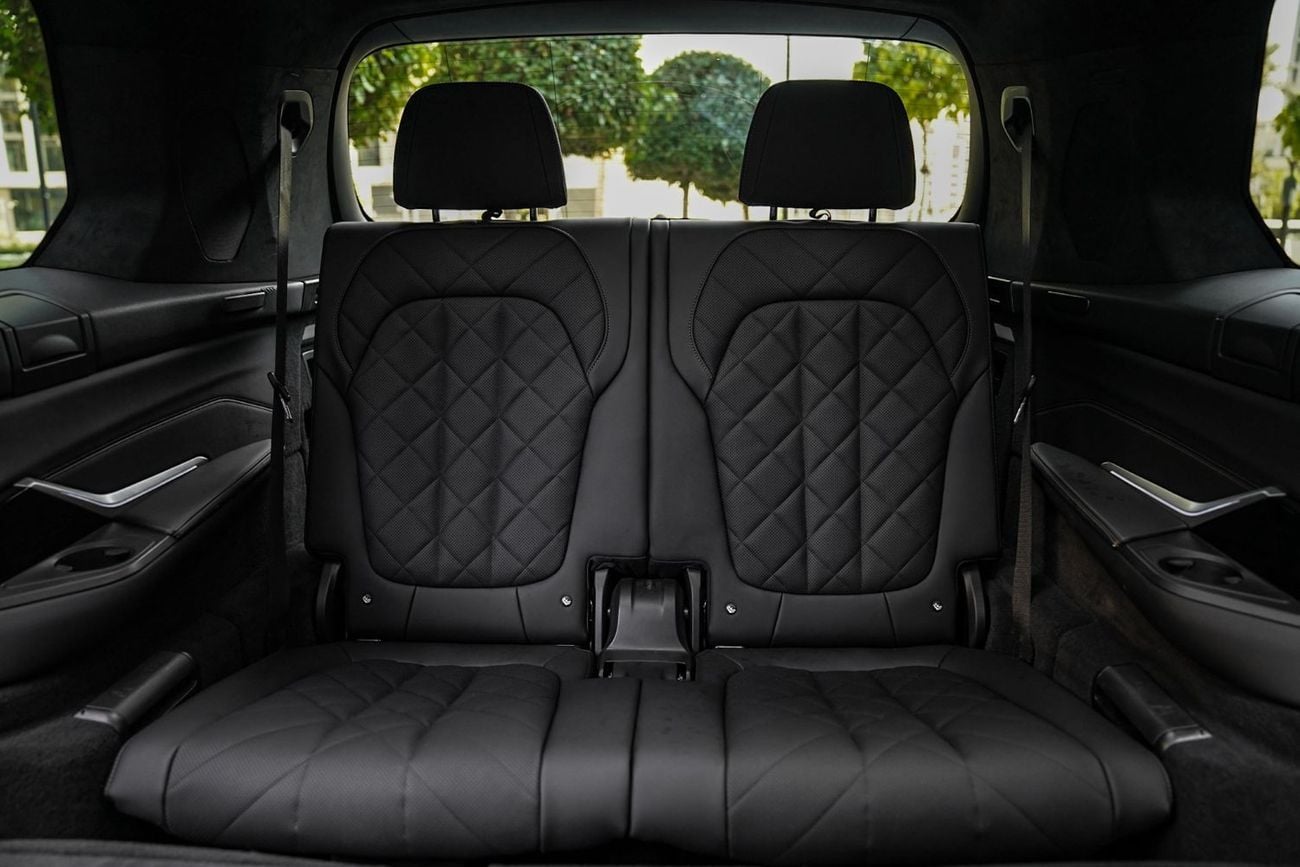 BMW X7 XDrive 40i Fully loaded Clean title 2keys Original paint no accident completely serviced