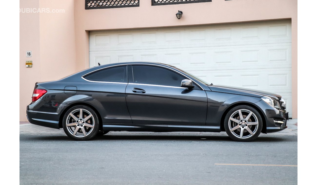 مرسيدس بنز C 250 Coupe 2014 GCC under 2 Years Warranty with Zero Down-Payment.