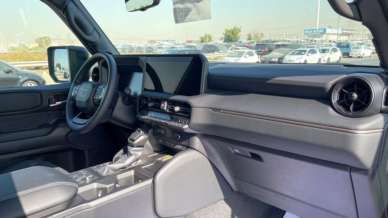 تويوتا برادو GXR TOYOTA PRADO L250 2.4 TURBO PETROL LUXURY FULL OPTION