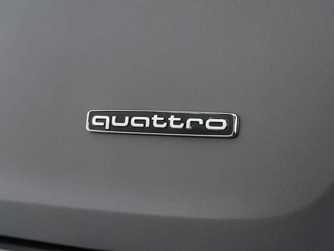 أودي Q5 45 TFSI quattro S Line 2.0L (245 HP) SUV