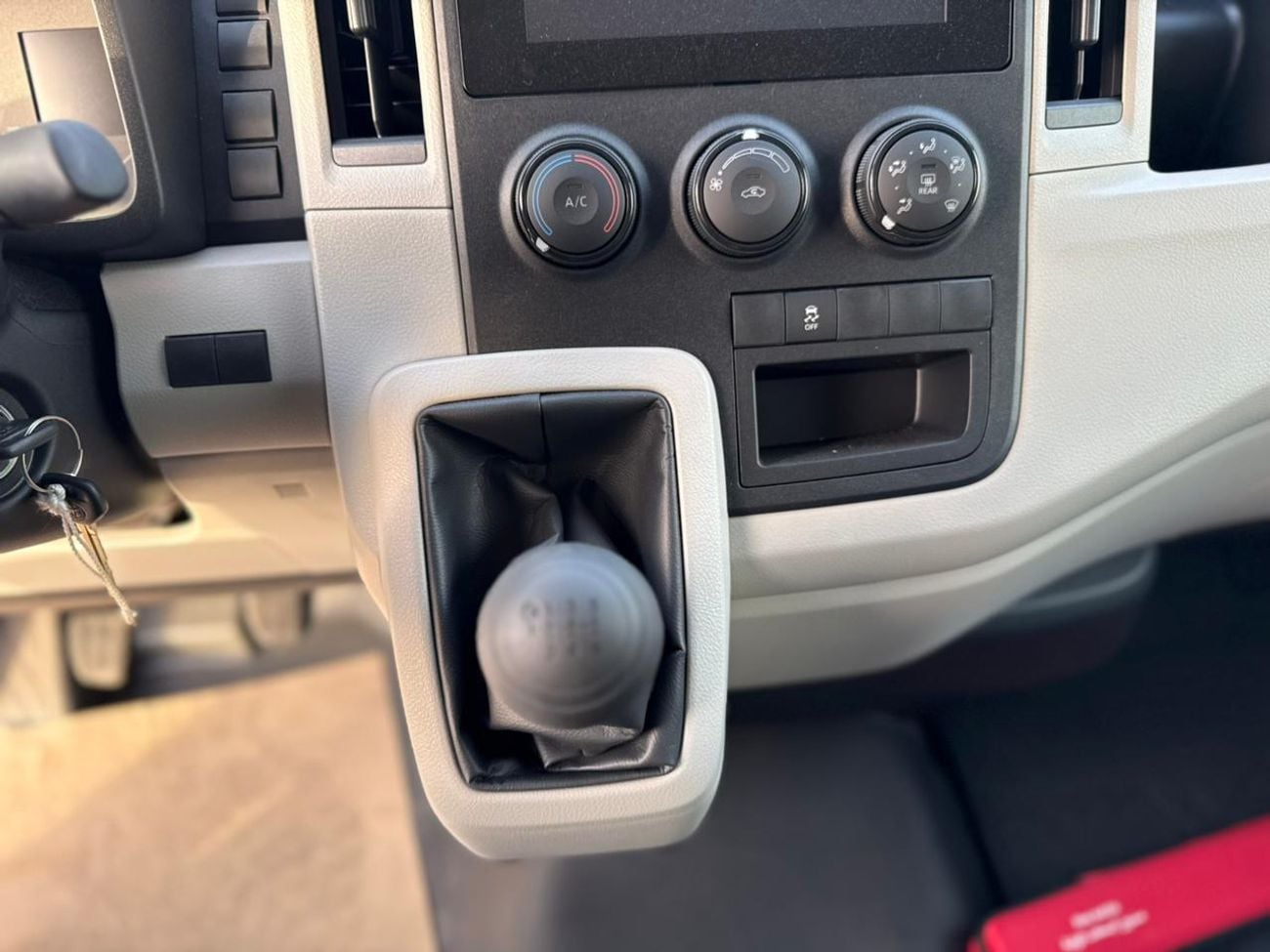 Toyota Hiace GL -Standard Roof  Panal Van 3.5L (3 Seater)