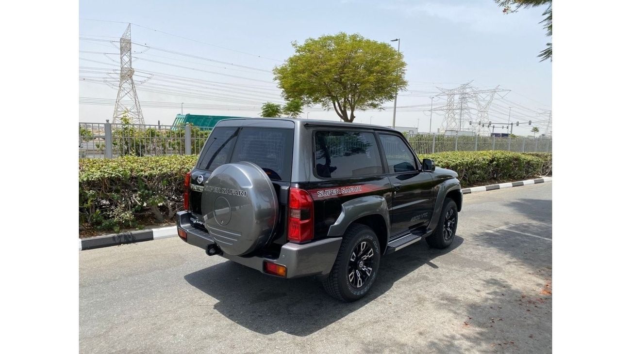 نيسان باترول سوبر سفاري