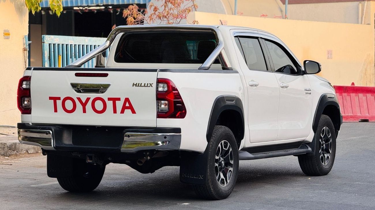 تويوتا هيلوكس -