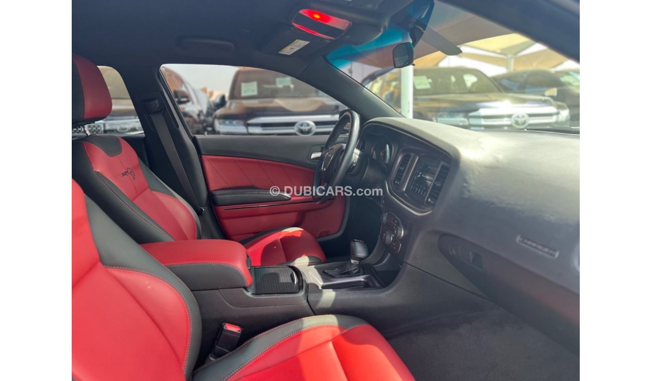 Dodge Challenger Dodge Charger SXT+ /2018 / USA