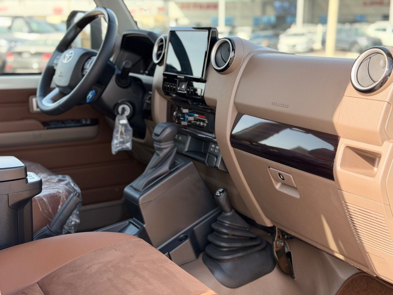 تويوتا لاند كروزر بيك آب Toyota Land Cruiser LC79 DC Full option Oman spec 2026