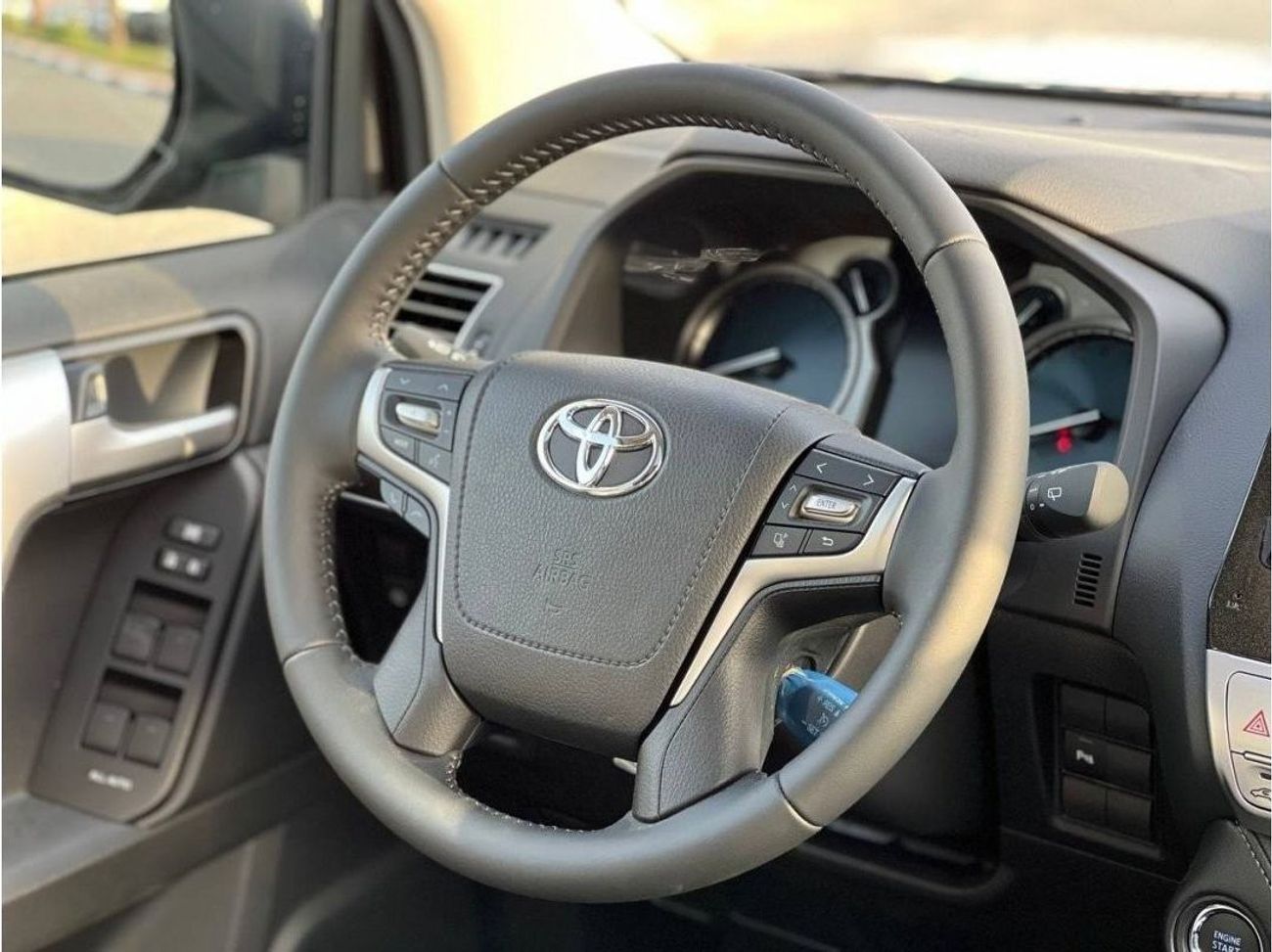 Toyota Prado VX 4.0L PTR A/T // 2023 // HIGH OPTION WITH POWER & LEATHER & COOLING SEATS , DVD & BACK CAMERA // S