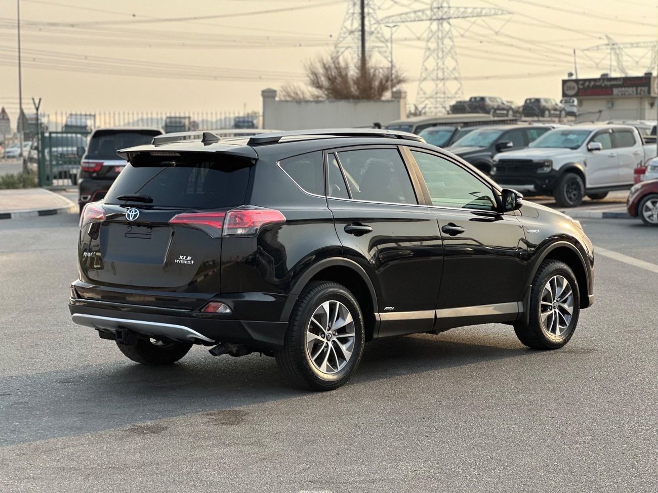 Toyota RAV4 Hybrid XLE 2.5L