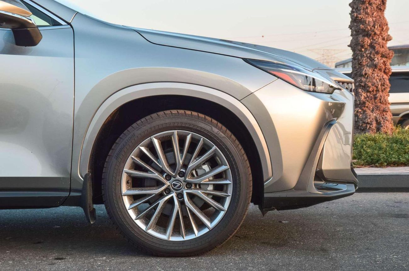 لكزس NX350h LEXUS NX350 2.4L AWD PETROL SUV 2025