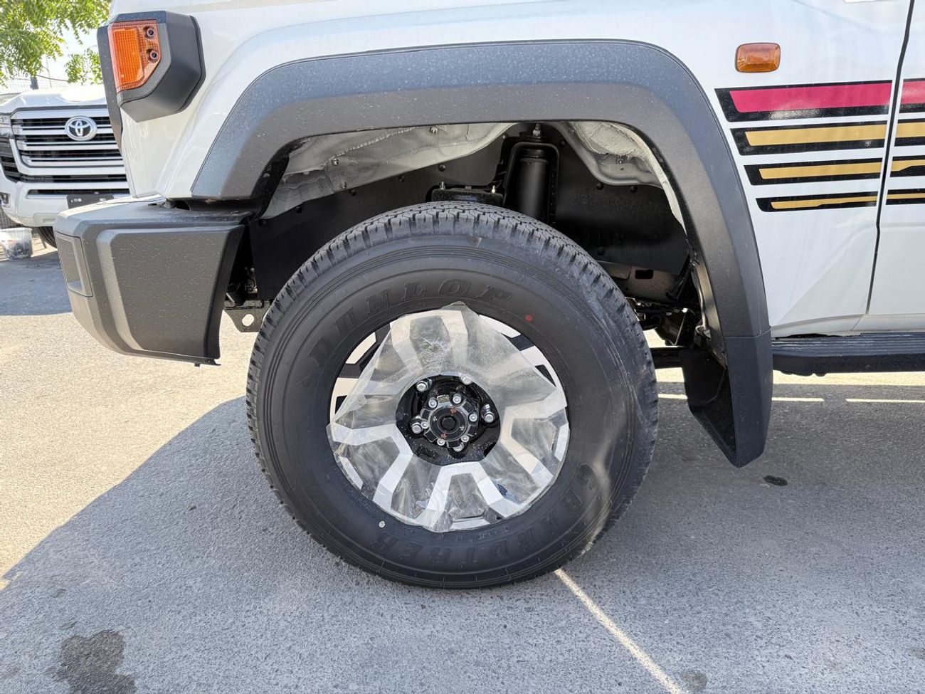 تويوتا لاند كروزر 70 Toyota LC 5 Door 2.8L 2025 AT Full Diesel With Radar