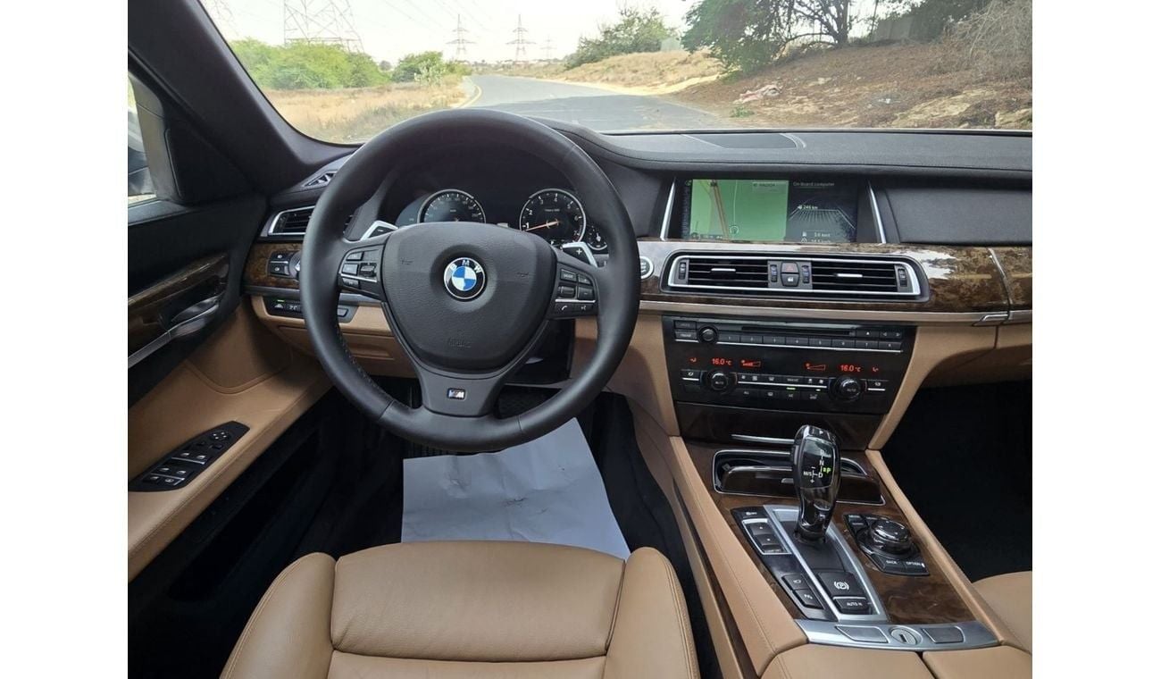 BMW 730Li Middle East Edition 4.0L BMW 730 LI 2013 GCC FULL OPITION // PERFECT CONDITION