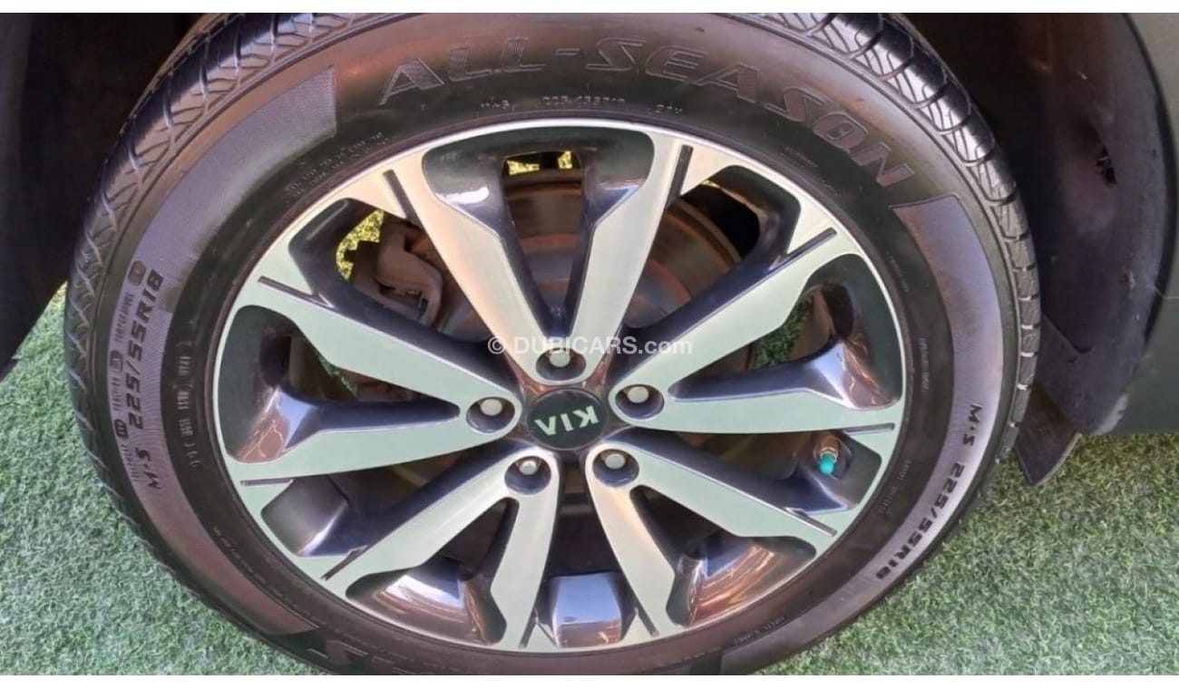 كيا سبورتيج EX اعلى