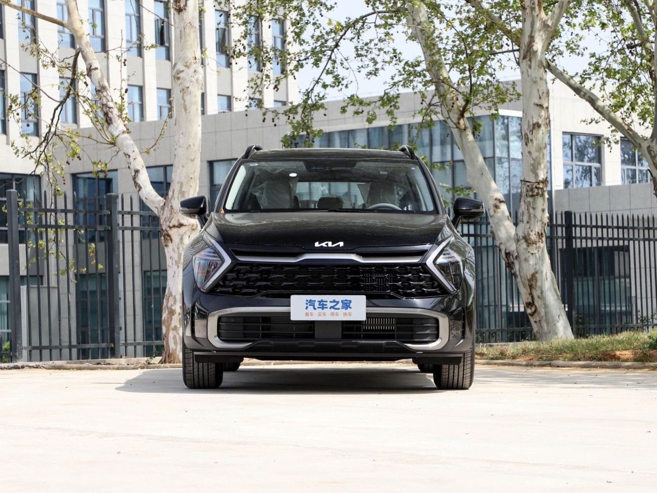 كيا سبورتيج 2025 KIA SPORTAGE 1.5L PREMIUM FULL OPTION WITH RADAR,WIRELESS CHARGER,POWER TRUNK,ELECTRIC SEAT,360