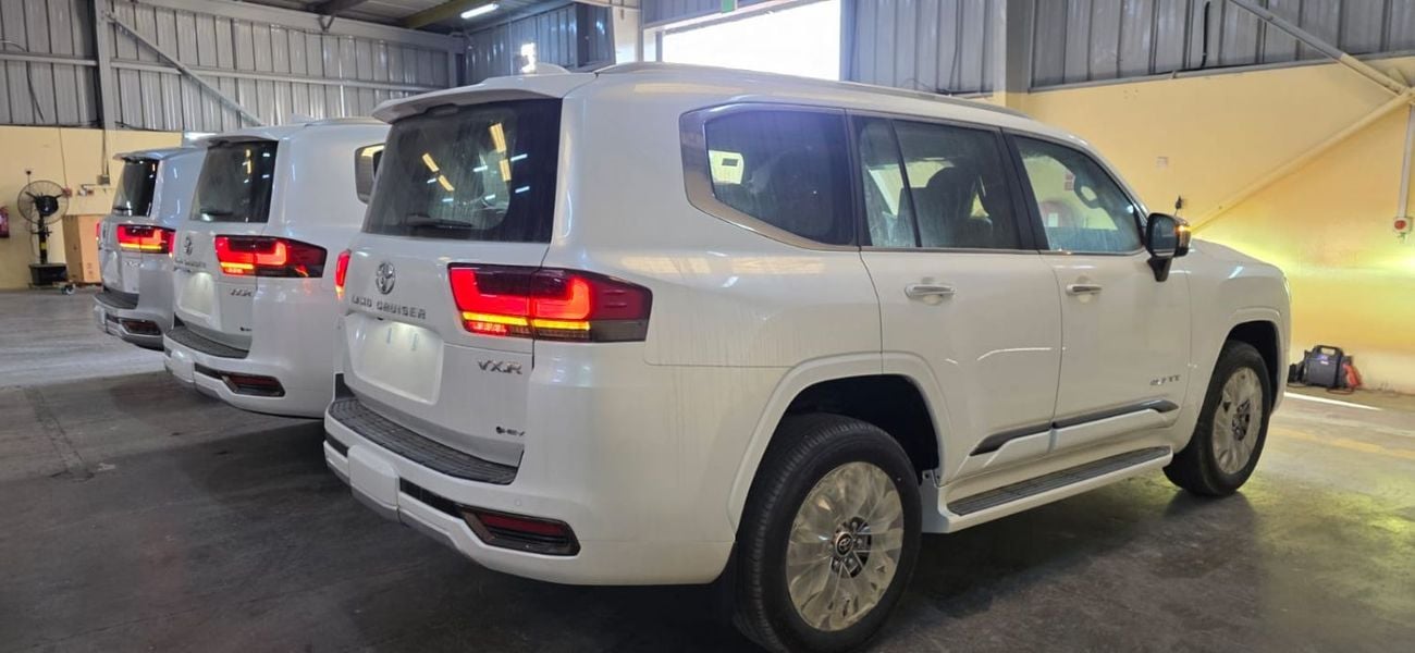 تويوتا لاند كروزر 3.5 VXR HYBRID