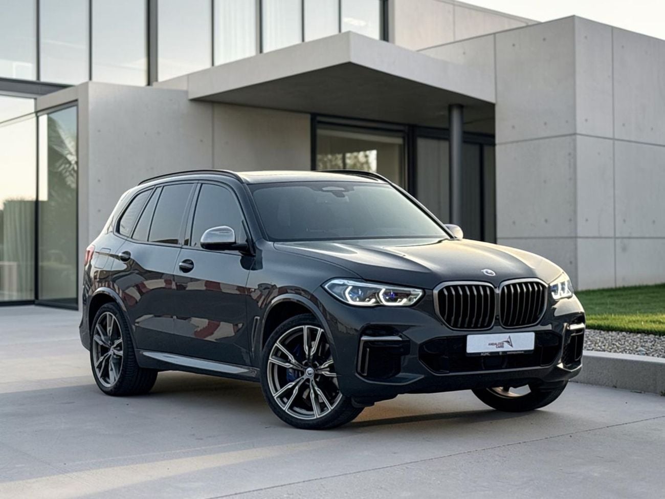 BMW X5 M50i 4.4L AED 4,304 P.M | 0% DOWN PAYMENT | BMW X5 M50I | 2023 | AGENCY SERVICE CONTRACT | FULL AGEN