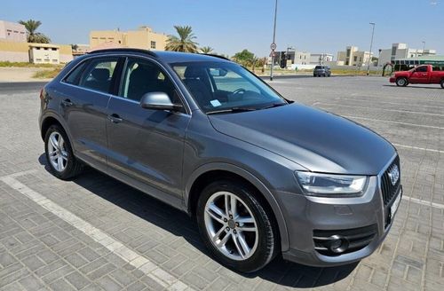 Audi Q3 Std 2.0L