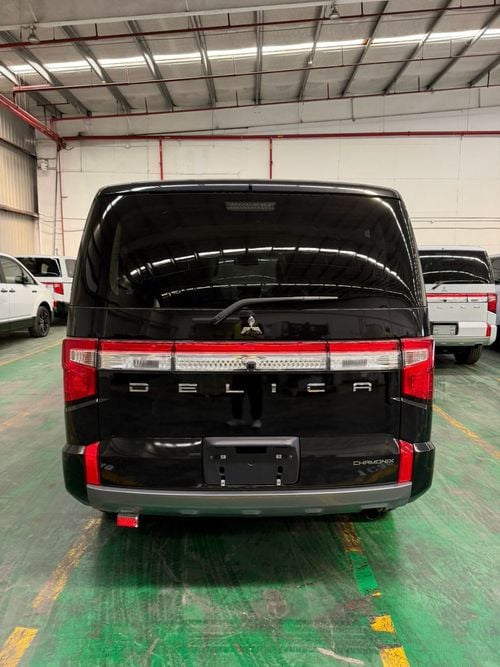 ميتسوبيشي سبيس جير Mitsubishi Delica LHD. Very rare spec!!!
