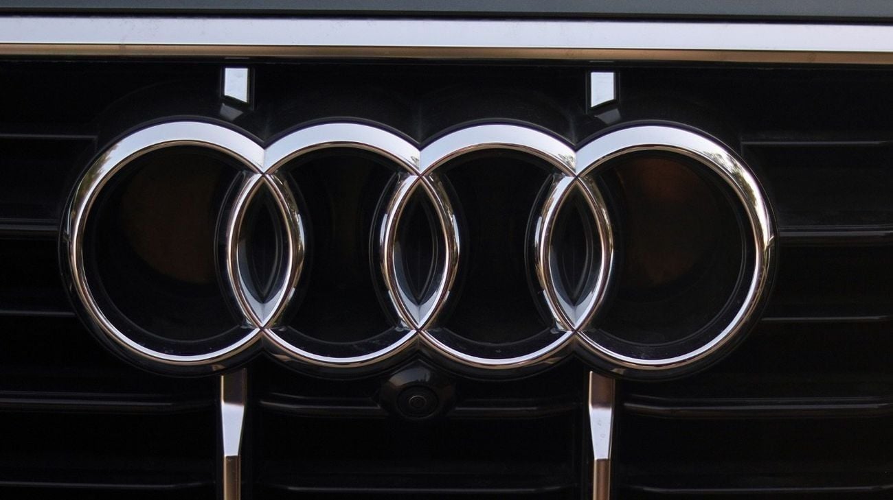 Audi Q7 55 TFSI S-LINE 45 TFSI quattro 2.0L Complete Service History Available || Accident Free