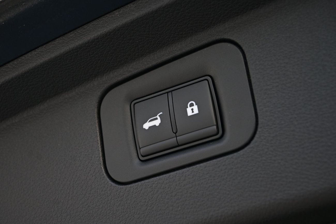 Nissan Patrol LE Platinum City 3.5L Nissan Patrol Platinum 3.5L Twin Turbo, Model 2025