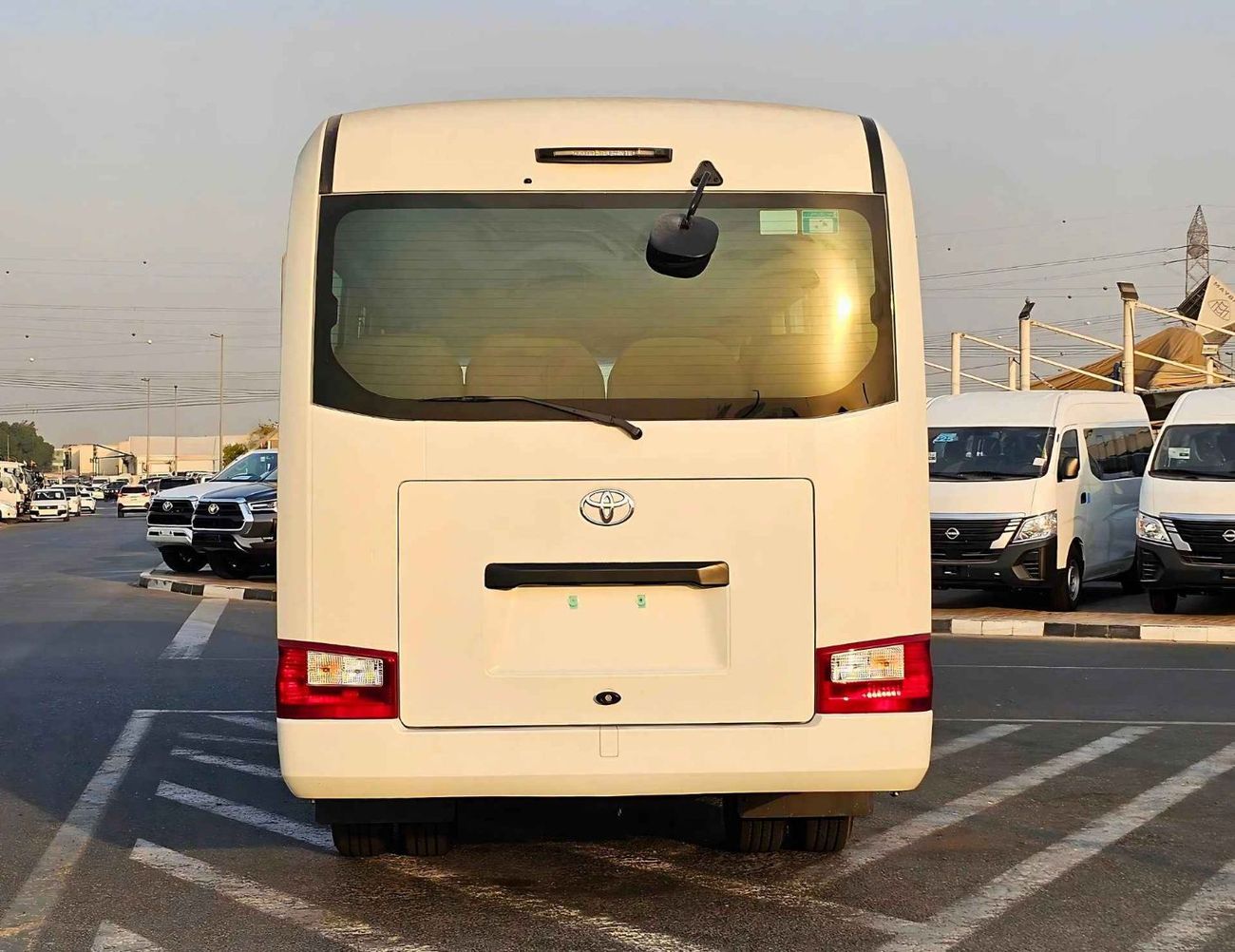 Toyota Coaster DLX 23 SEATER/AUTO DOOR/2.7L PETROL V4 M/T/CODE#COPO