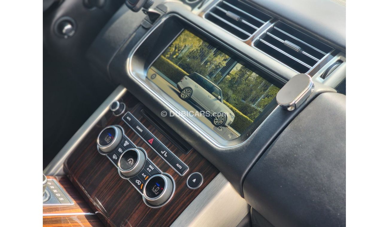 Land Rover Range Rover facelifted