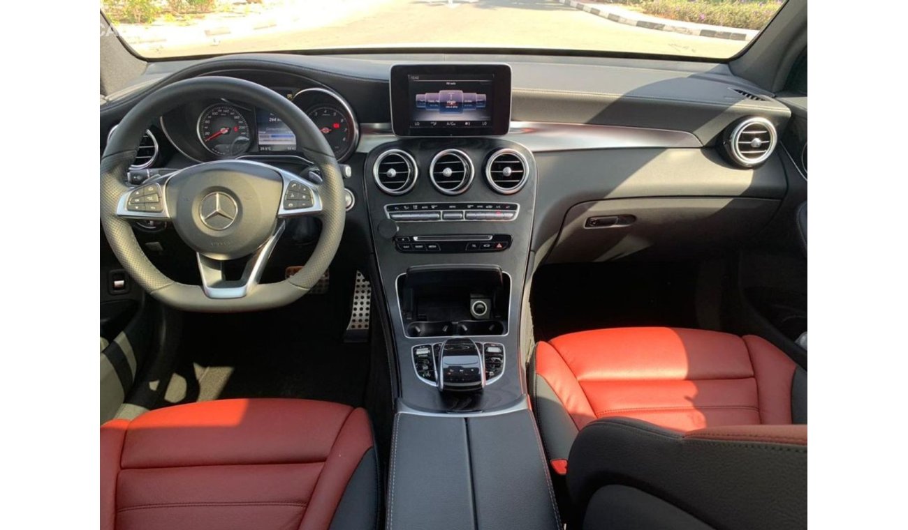 Mercedes-Benz GLC 250 GCC SPECS UNDER WARRANTY