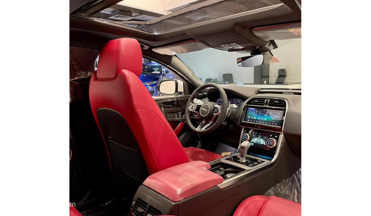 Jaguar XE 2020 Jaguar XE P300 R Dynamic, Dealer Warranty + Service, Low KMs, GCC